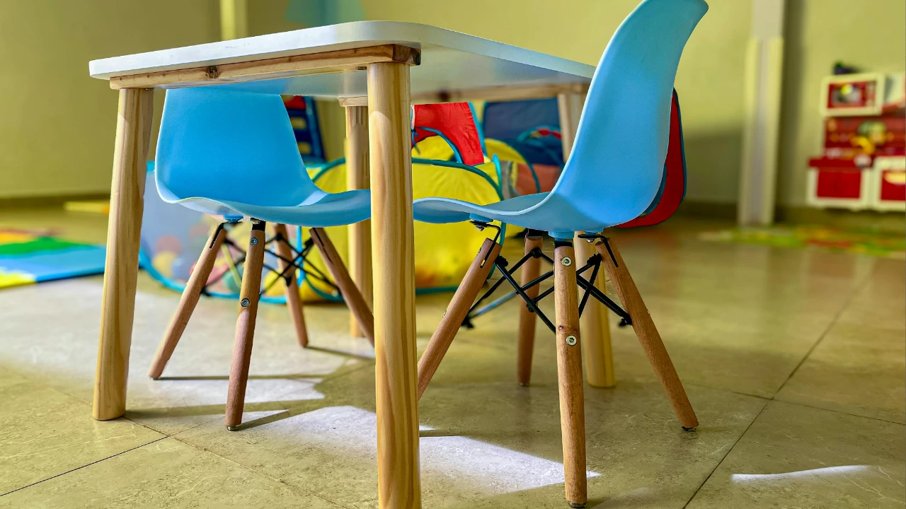 Kids’ Study Table & Chair